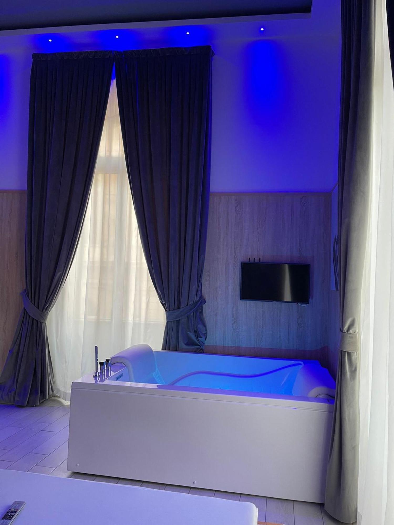Kore Luxury Suite E Spa Napoli Esterno foto