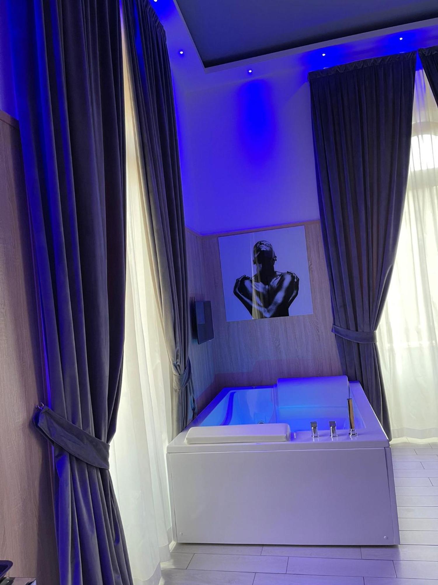 Kore Luxury Suite E Spa Napoli Esterno foto